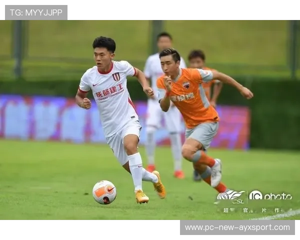 成都蓉城压迫节奏拉满，中场控制力明显占优